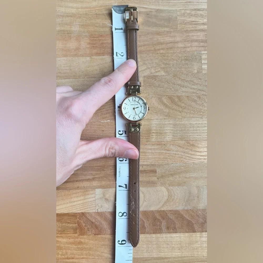 Anne Klein ladies round brown leather dress watch NEW BATTERY